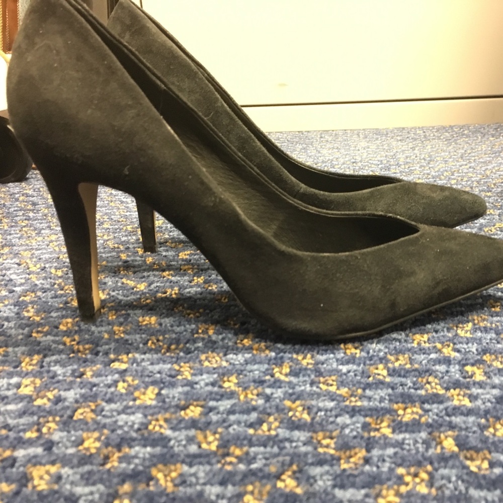 Ravel real suede heels size 9